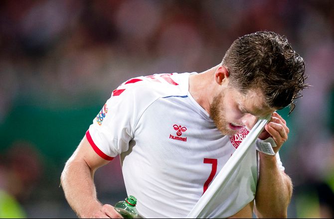 UEFA Nations League A -Mathias J. ser skidt og kanel i egen præstation
