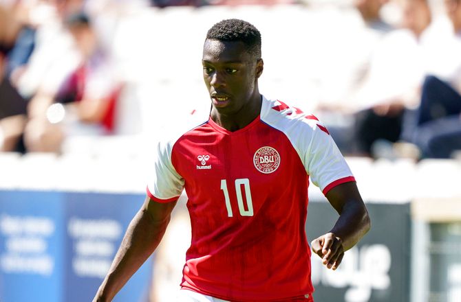 Æresdivisionen -Daramy jagter spilletid - udelukker FCK-retur