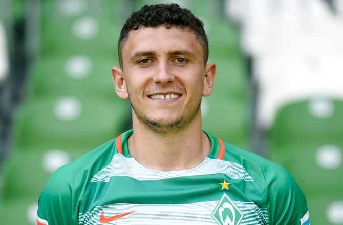 Werder Bremen -Werder Bremen forlænger med Veljkovic