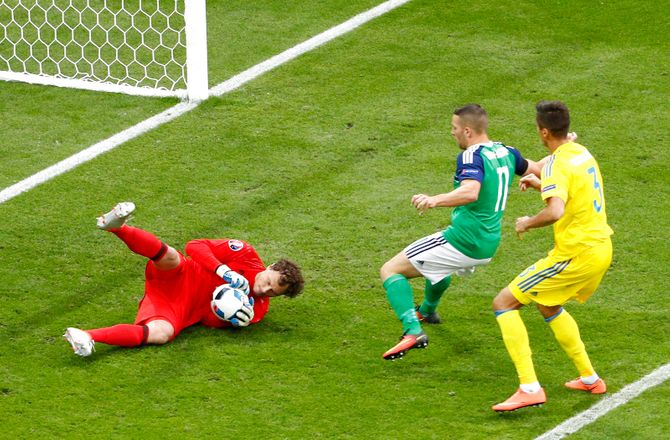 UEFA Nations League B -37-årige Pyatov færdig på Ukraines landshold