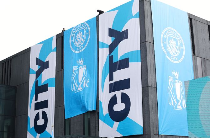 International -Avis: City tæt på fransk forsvarstalent