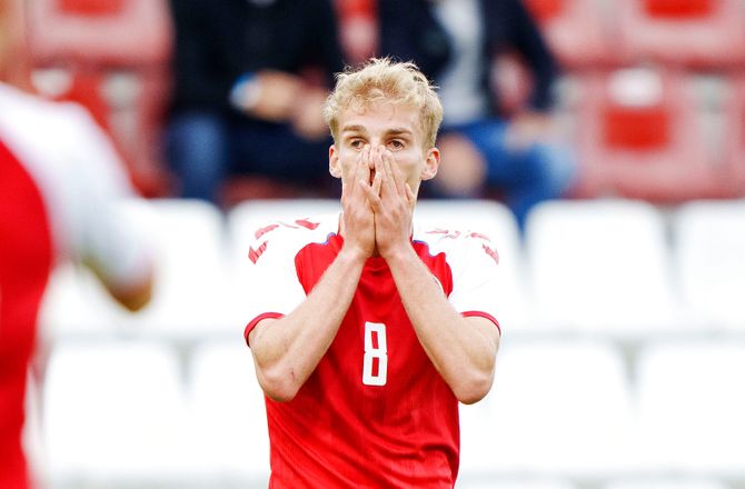 EM U21 -Isaksen trods sejr: Det er et kæmpe nederlag