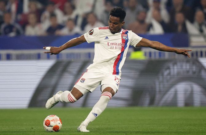 Ligue 1 -Thiago Mendes forlænger med Lyon