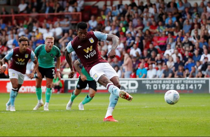 International -Levante henter brasiliansk spids i Aston Villa