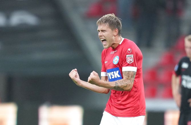 3F Superliga -Vallys om FCK: Fedt at blive kædet sammen med en stor klub
