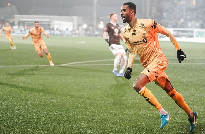 Eliteserien -Bodø-spids' vilde dag: Blev far og lavede hattrick