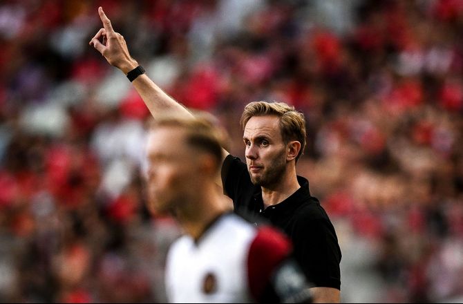 Championship -Alt er på plads: Burnley henter Henrik Jensen