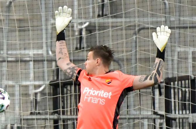 Norge Eliteserien -Tidligere AGF-keeper færdig i Strømsgodset