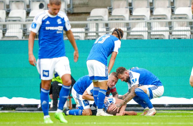 3F Superliga -Andreas Bjellands ankel røg af led og er brækket