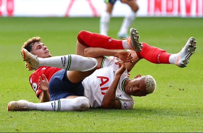 Premier League -Newcastle-spids revser Richarlison: Han mangler respekt