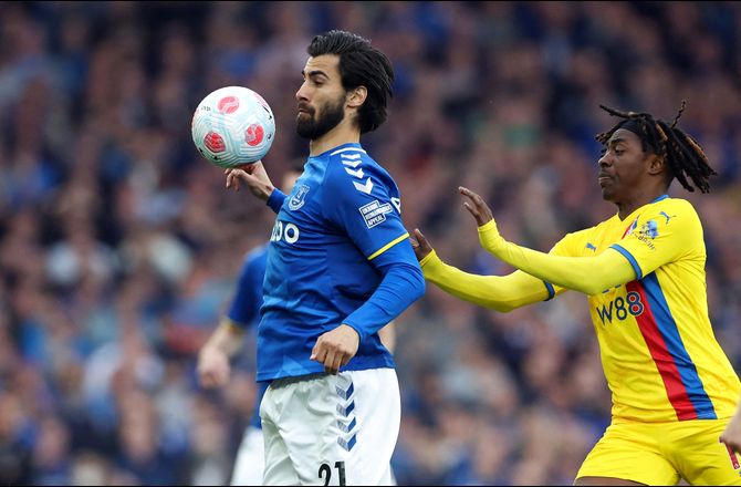 International -Everton sender Andre Gomes til Lille