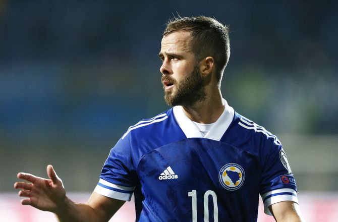 Premier League -Pjanic ser ud til at rykke til Rusland