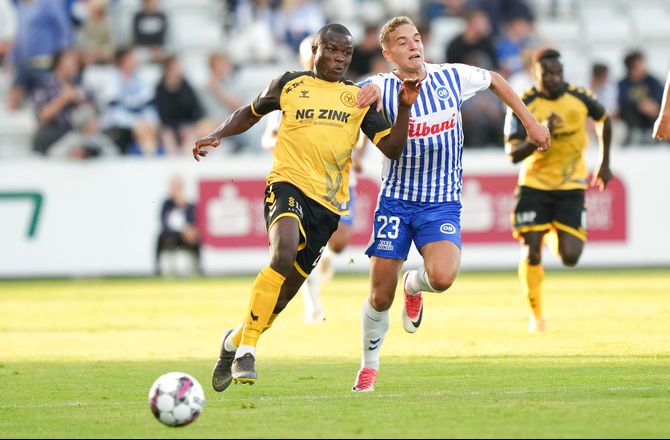3F Superliga -Horsens overvejer at omskole angriber til wingback 