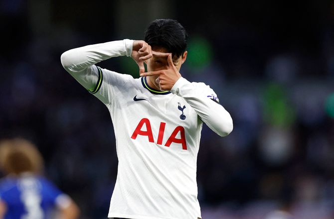 Premier League -Son-hattrick satte punktum i Leicester-kollaps