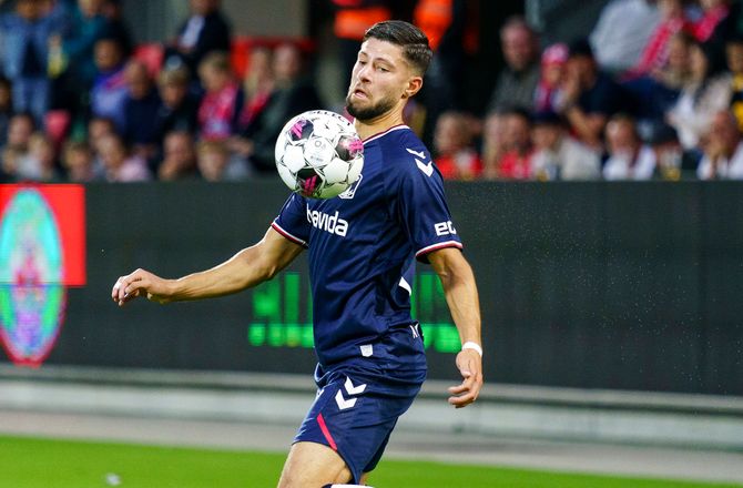 International -Ny AGF-stjerne flirter med Iraks landshold