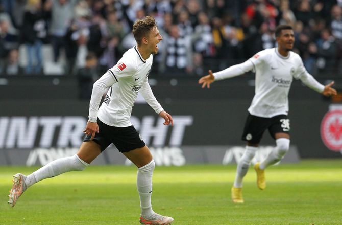 Bundesliga -Varm Lindstrøm nomineret til månedens spiller i Bundesligaen