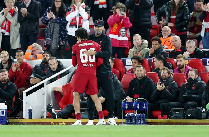 Premier League -Klopp om Alexander-Arnold-kritik: Han har vundet et par finaler