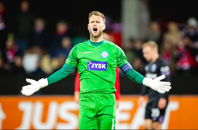 3F Superliga -Nicolai Larsen jubler: Gået langt over forventning i SIF