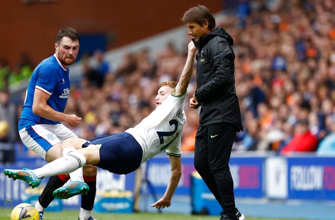 Premier League -Conte: Kulusevski er ikke tæt på at være tilbage