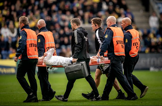 3F Superliga -Brøndby-fans svinede skadet Boilesen: Det er tragisk