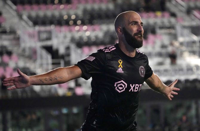 MLS -Higuain i tårer efter sidste kamp: Drømmen er forbi 