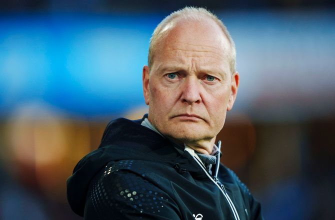 3F Superliga -Niels Frederiksen: Har takket nej til trænerjob i Skandinavien