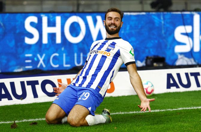 Bundesliga -Hertha Berlin og Oliver C. slog Schalke i dramatisk afslutning