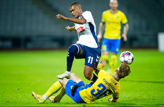 3F Superliga -Officielt: Gift Links får to spilledage i skyggen for spytklat