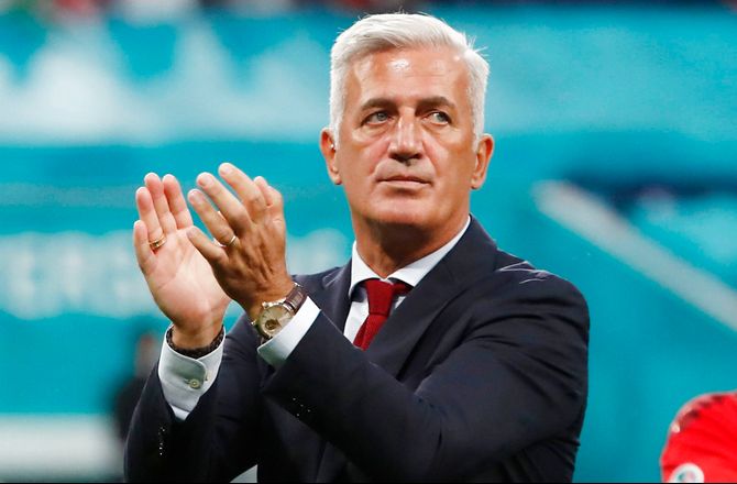International -Tidligere Schweiz- og Lazio-træner ny mand i spidsen for Algeriet