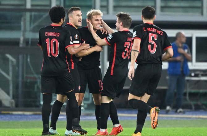 Europa League -Overblik: Sådan går FCM og Silkeborg videre i Europa