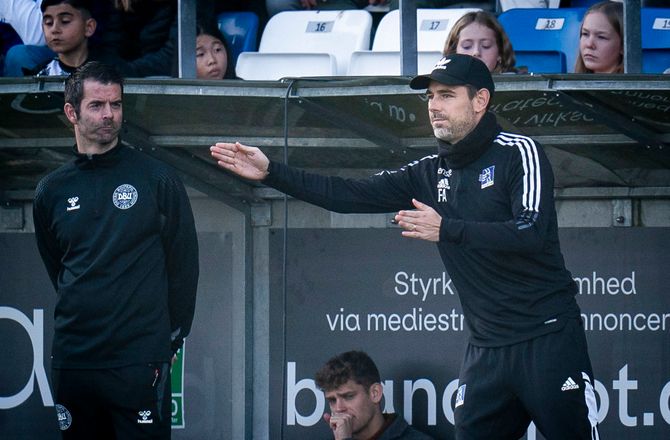 3F Superliga -Lyngby-chef kritiserer Rösler: Han provokerede min bænk
