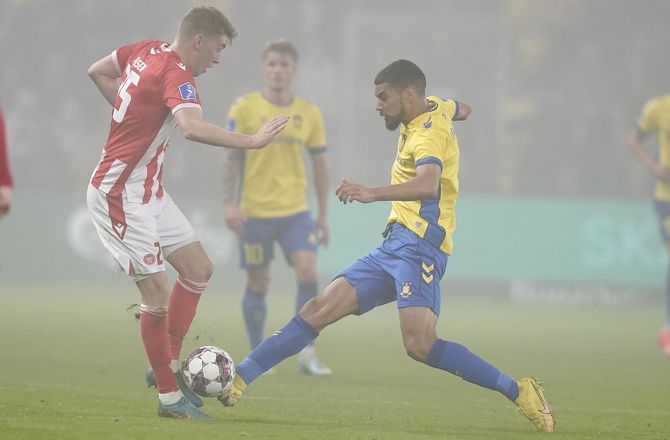 3F Superliga -Unge Schwartau sørgede for Brøndby-forløsning med sen scoring 
