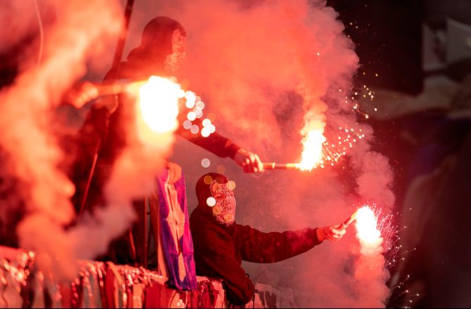 3F Superliga -Politiet med klar besked til FCK- og BIF-fans: Det er fuldstændig tåbeligt