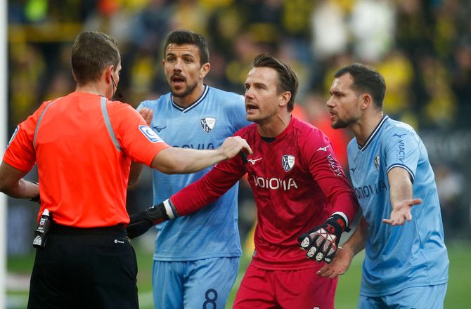 Bundesliga -Bochum forlænger med midtbaneveteran
