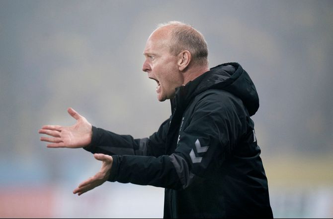 Pokal -Niels Frederiksen efter fadæse: Skuffelsen er enorm