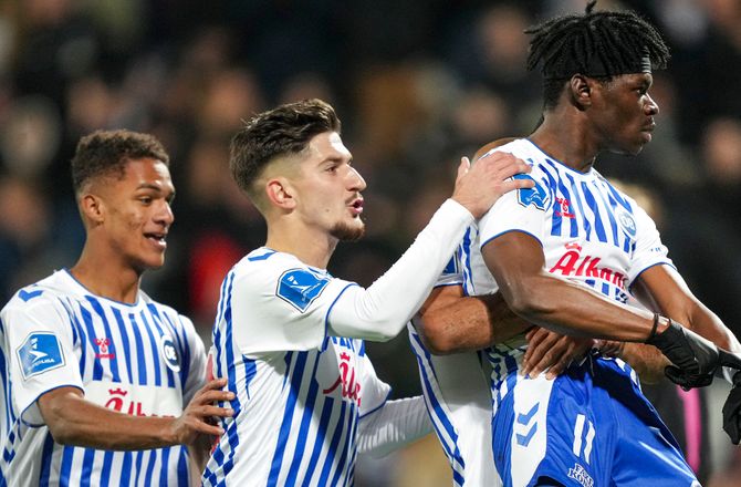 International -Sabbi udtaget til USA's landshold for første gang