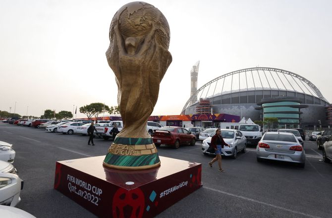 VM -FIFA opjusterer kapacitet på VM-stadions efter mystik