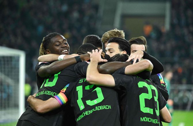 Bundesliga -Tandløse St. Pauli tabte nøglekamp
