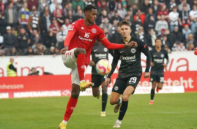 Bundesliga -Bo Svensson og Mainz forlænger med schweizisk midtbane