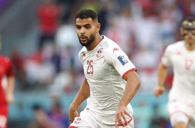 VM -Tunesien ryster posen: Jebali bænket - Slimane starter
