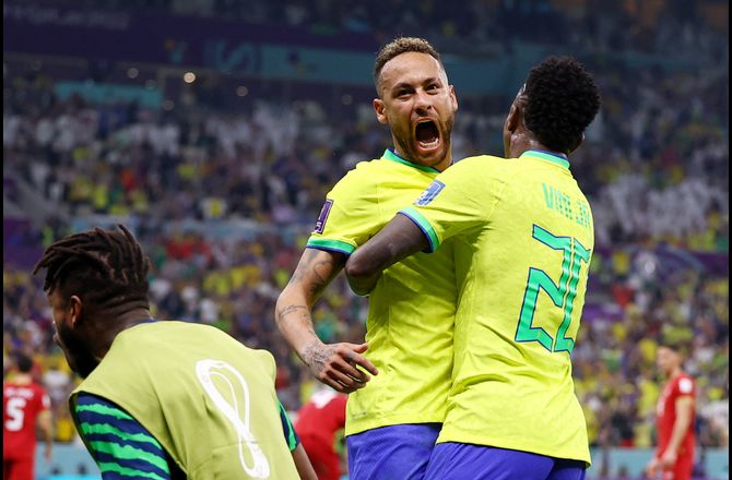 VM -Neymar-hysteri, Maradona-mobning og fake YSL-tasker