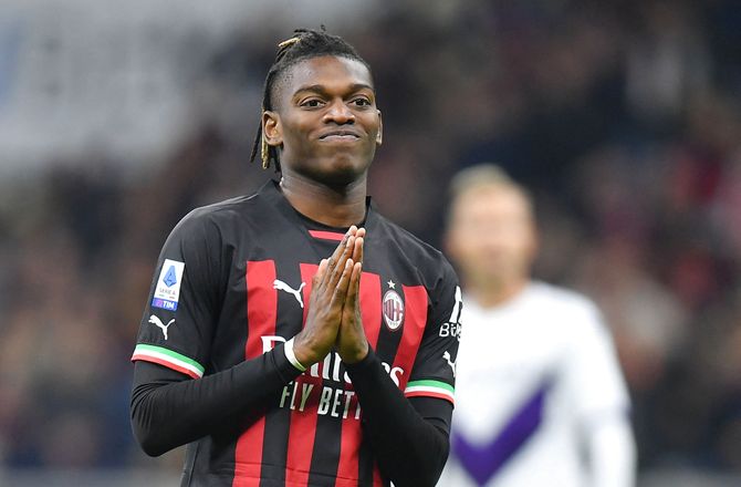 Serie A -Leao er i dialog med Maldini om forlængelse: Positiv snak