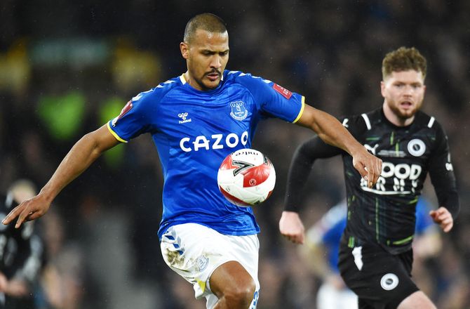 Premier League -Rondon forlader Everton før tid: Får sin kontrakt ophævet