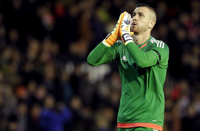 La Liga -Valencia belønner Domenech med ny kontrakt