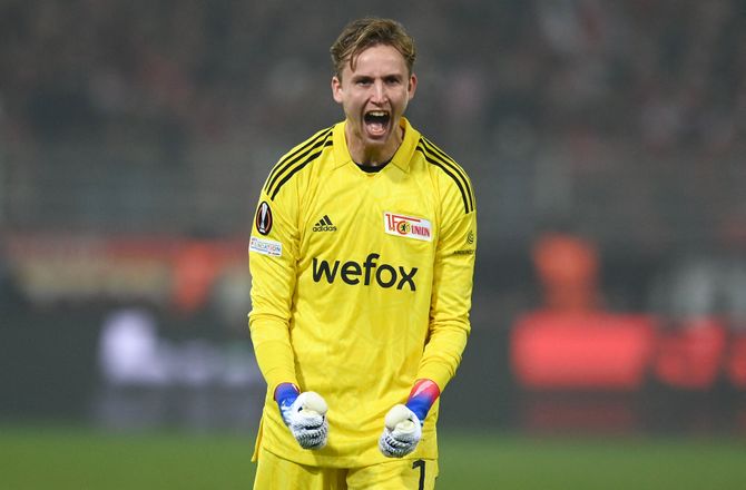 Bundesliga -Rønnow og co. fik vital sejr i kampen om CL-pladserne 