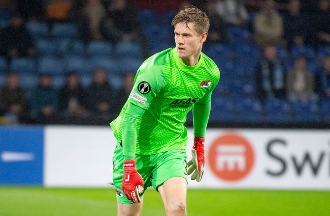 1. Division -Priske og co. har lejet Vindahl: Ville ikke vente på United længere