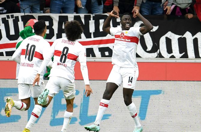 Bundesliga -Stuttgart belønner Silas med ny kontrakt