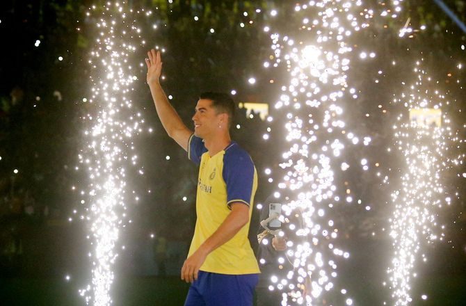 1. Division -Medie: Ronaldo er blevet registreret - Aboubakar frigives