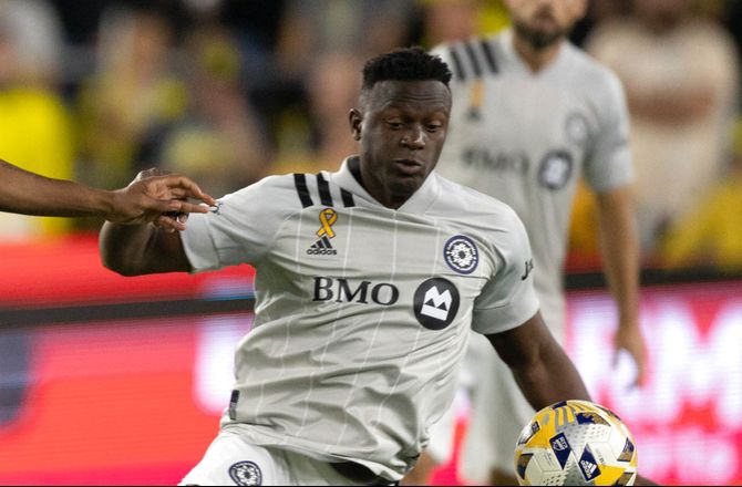 MLS -Victor Wanyama tager to år mere i MLS