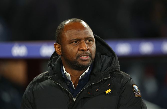 Serie A -Medie: Patrick Vieira har forlænget med Genoa